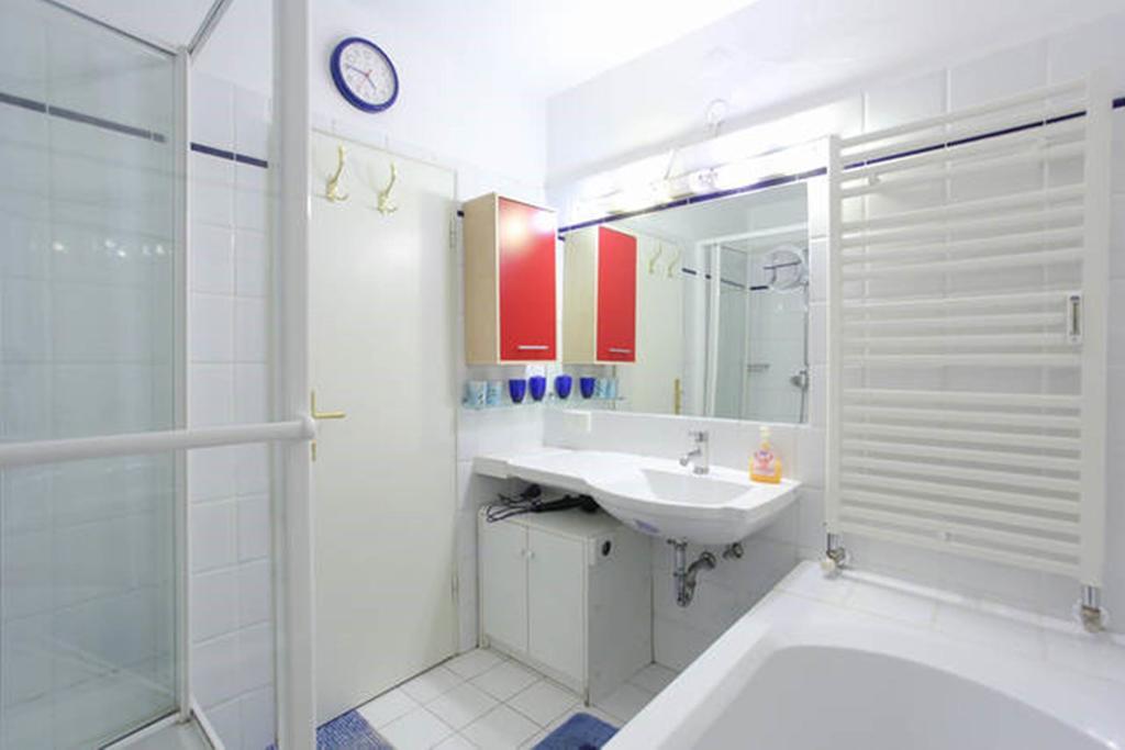 Apartment Mariahilf - 4Rooms4You Viena Habitación foto
