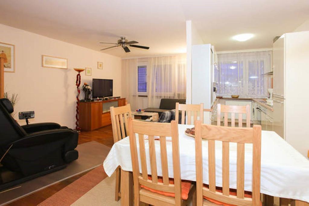Apartment Mariahilf - 4Rooms4You Viena Habitación foto